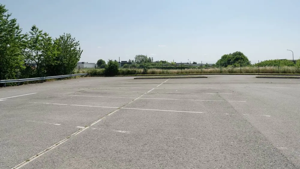 parking vide 1 1000x562